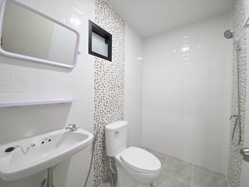 รูปที่4 ต้องการขายบ้านพร้อมที่ดิน สามวาตะวันตก เขตคลองสามวา ราคา 2,300,000 บาท