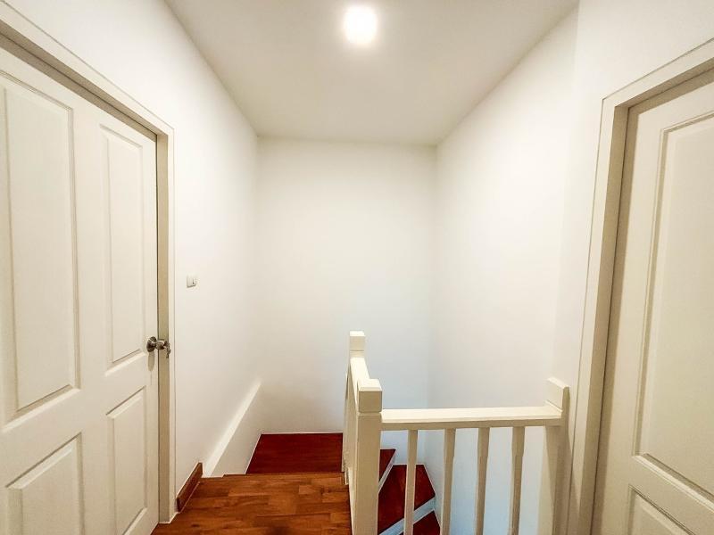 รูปที่7 ต้องการขายบ้านพร้อมที่ดิน เสาธงหิน บางใหญ่ ราคา 1,690,000 บาท