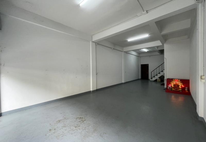 รูปที่5 ต้องการขายอาคารพาณิชย์ หนองค้างพลู เขตหนองแขม ราคา 1,600,000 บาท