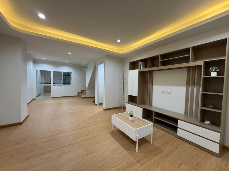 รูปที่3 ต้องการขายบ้านพร้อมที่ดิน ลาดพร้าว เขตลาดพร้าว ราคา 2,990,000 บาท