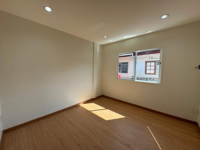 รูปที่7 ต้องการขายบ้านพร้อมที่ดิน ลาดพร้าว เขตลาดพร้าว ราคา 2,990,000 บาท