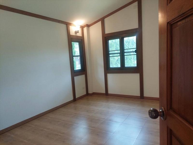 รูปที่3 ต้องการขายบ้านพร้อมที่ดิน บ้านปง หางดง ราคา 3,500,000 บาท