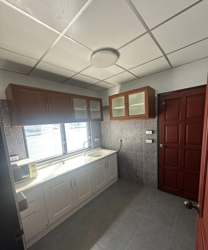 รูปที่7 ให้เช่าบ้านพร้อมที่ดิน ไทรม้า เมืองนนทบุรี ราคา 23,000 บาท