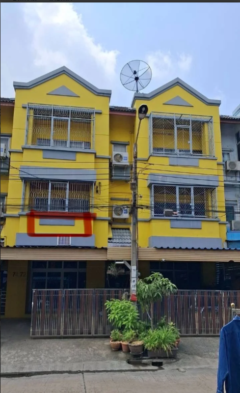 ขายบ้านกรุงเทพฯ บางขุนเทียน Town home 2 หลัง 3 ชั้น พระราม 2 ซ.69 Home Office หน้ากว้าง 6 เมตร มบ. ศรัญญา จอดรถได้ 5 คัน ใกล้ เซ็น 2 รพ.นครธน