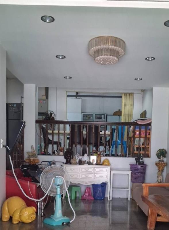 รูปที่2 ต้องการขายบ้านพร้อมที่ดิน แสมดำ เขตบางขุนเทียน ราคา 9,200,000 บาท