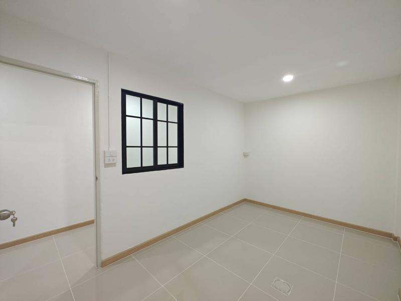 รูปที่4 ต้องการขายบ้านพร้อมที่ดิน คลองถนน เขตสายไหม ราคา 2,590,000 บาท