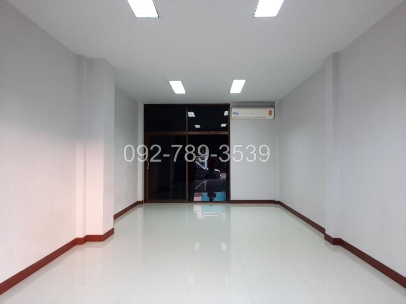 รูปที่4 ให้เช่าอาคารพาณิชย์ ในเมือง เมืองกำแพงเพชร ราคา 8,500 บาท
