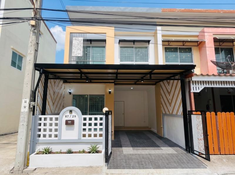 หมู่บ้านเพ็ญศิริ 4 เลียบวารี หนองจอก