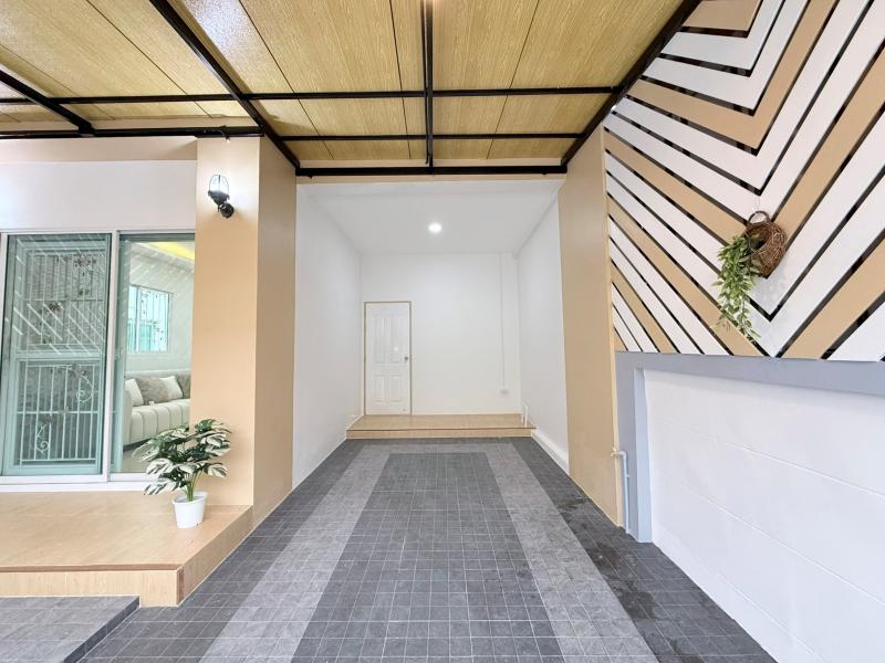 รูปที่2 ต้องการขายบ้านพร้อมที่ดิน โคกแฝด เขตหนองจอก ราคา 2,400,000 บาท