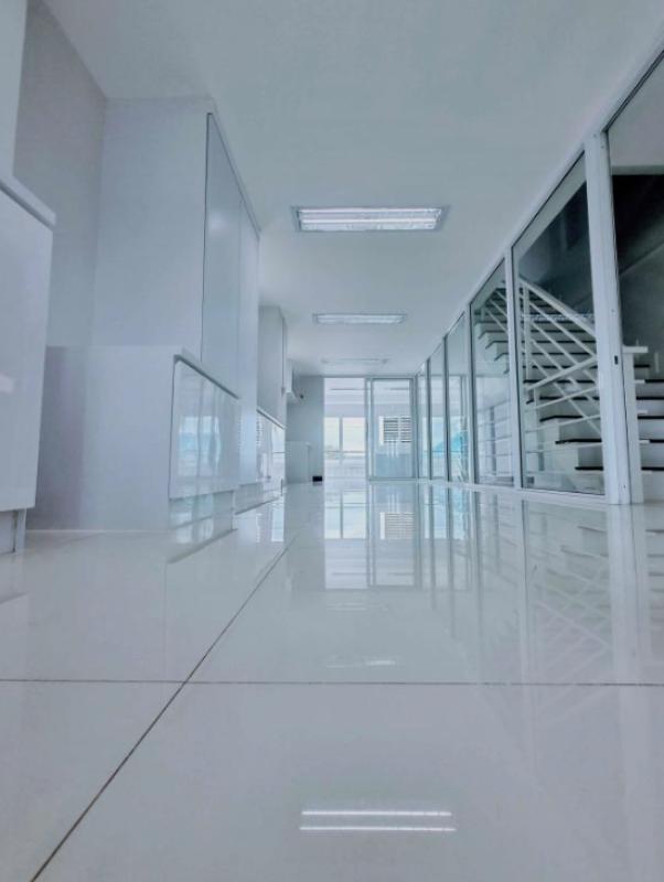 รูปที่5 ต้องการขายบ้านพร้อมที่ดิน ละหาร บางบัวทอง ราคา 2,400,000 บาท