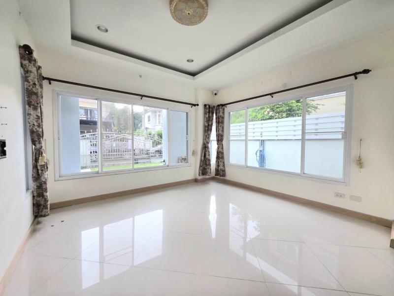 รูปที่3 ต้องการขายบ้านพร้อมที่ดิน รังสิต ธัญบุรี ราคา 3,990,000 บาท