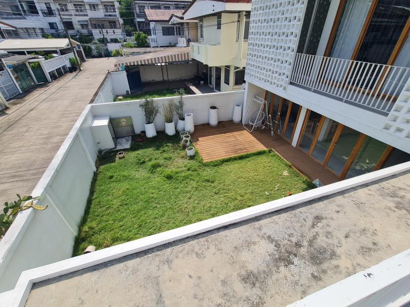 รูปที่8 ต้องการขายบ้านพร้อมที่ดิน หัวหมาก เขตบางกะปิ ราคา 16,500,000 บาท