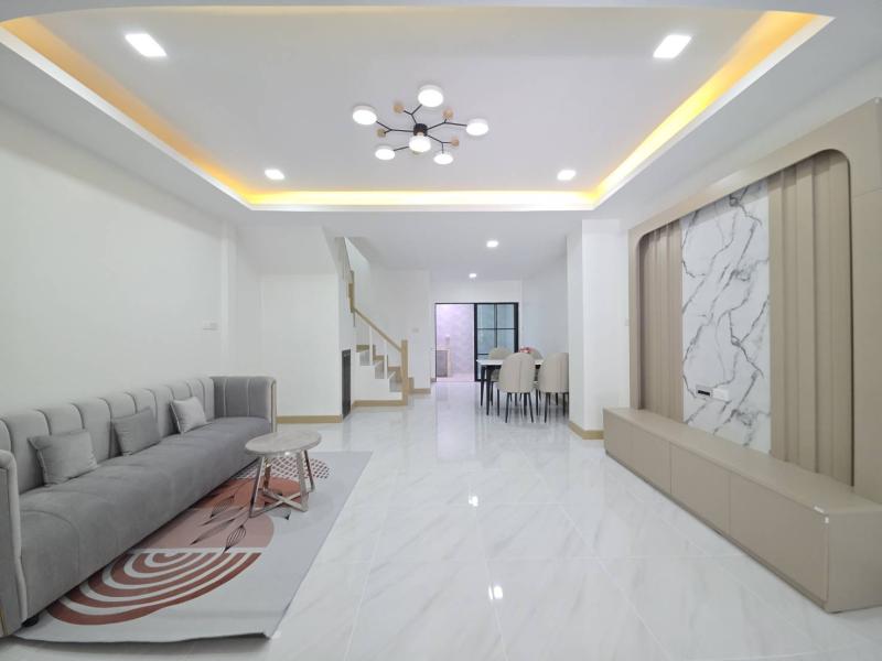 รูปที่3 ต้องการขายบ้านพร้อมที่ดิน สามวาตะวันตก เขตคลองสามวา ราคา 1,890,000 บาท