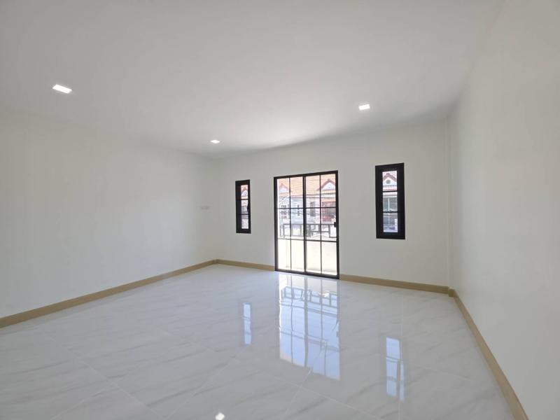 รูปที่6 ต้องการขายบ้านพร้อมที่ดิน สามวาตะวันตก เขตคลองสามวา ราคา 1,890,000 บาท