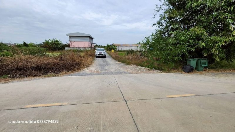 รูปที่2 ต้องการขายที่ดินเปล่า หนองเพรางาย ไทรน้อย ราคา 2,800,000 บาท