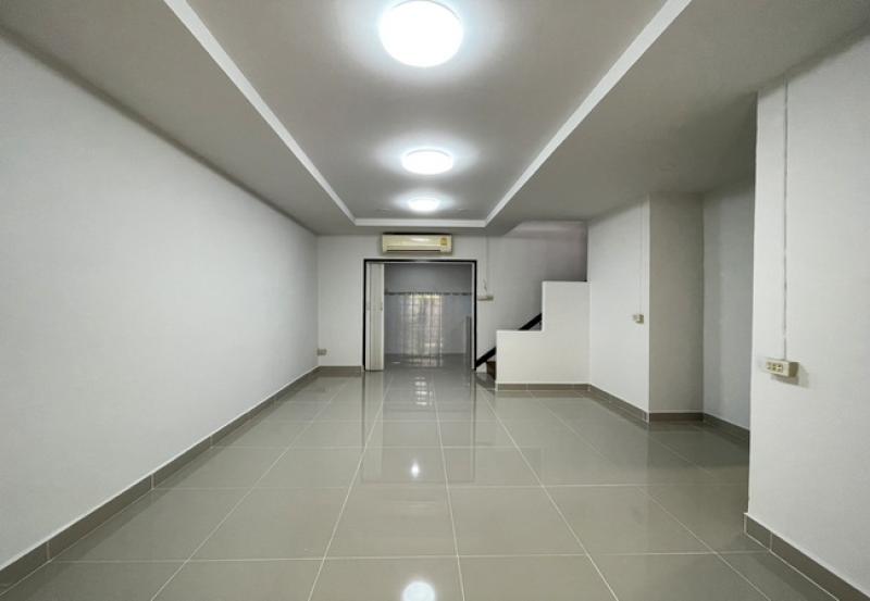 รูปที่4 ต้องการขายทาวน์โฮม บางแม่นาง บางใหญ่ ราคา 1,650,000 บาท