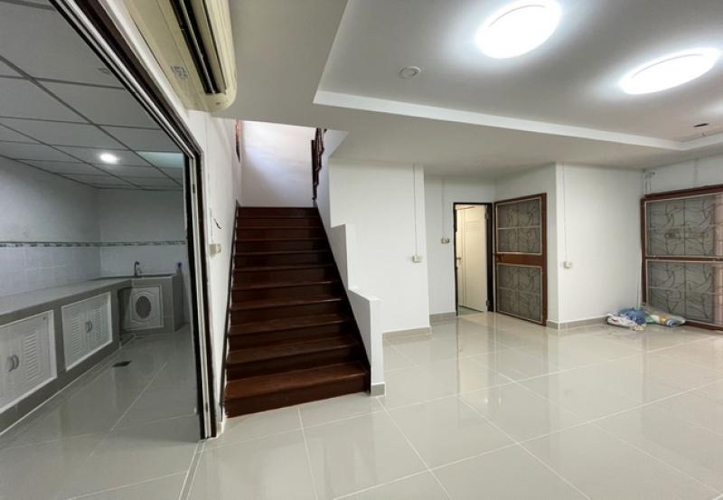 รูปที่5 ต้องการขายทาวน์โฮม บางแม่นาง บางใหญ่ ราคา 1,650,000 บาท