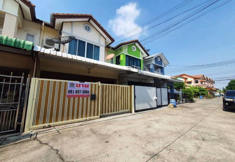 รูปที่3 ต้องการขายทาวน์โฮม ลาดสวาย ลำลูกกา ราคา 1,950,000 บาท