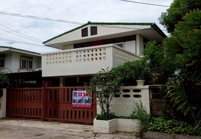 รูปที่2 ต้องการขายบ้านพร้อมที่ดิน ลาดยาว เขตจตุจักร ราคา 10,000,000 บาท