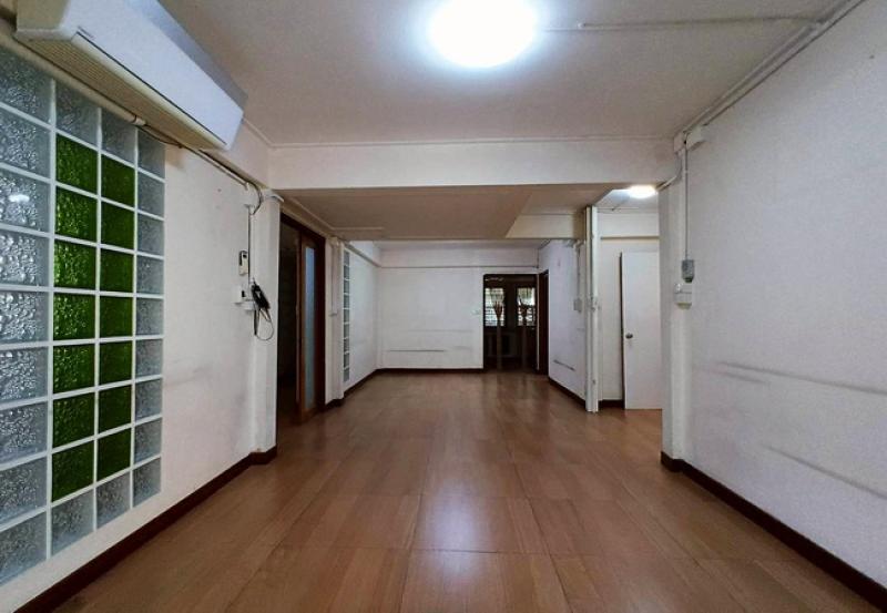 รูปที่3 ต้องการขายบ้านพร้อมที่ดิน ลาดยาว เขตจตุจักร ราคา 10,000,000 บาท