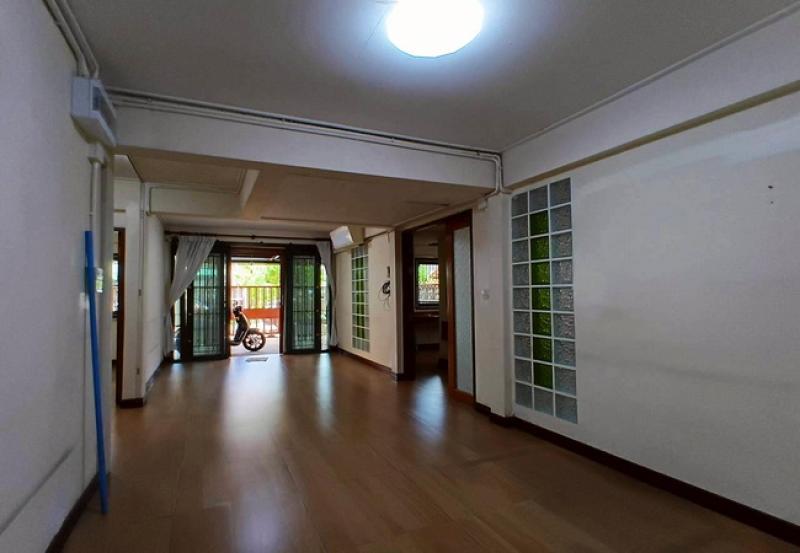 รูปที่4 ต้องการขายบ้านพร้อมที่ดิน ลาดยาว เขตจตุจักร ราคา 10,000,000 บาท
