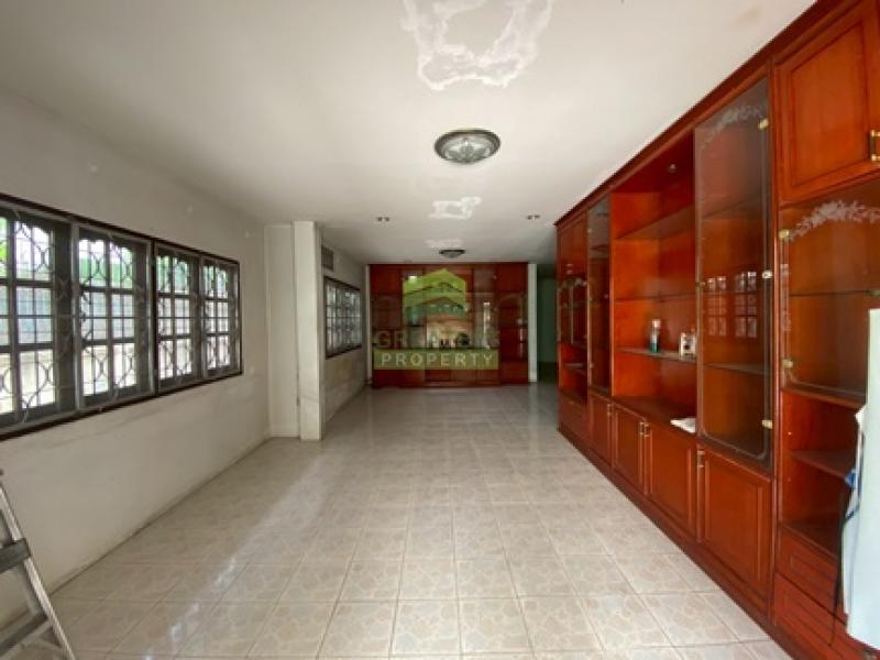 รูปที่2 ต้องการขายบ้านพร้อมที่ดิน บ้านสวน เมืองชลบุรี ราคา 12,390,000 บาท