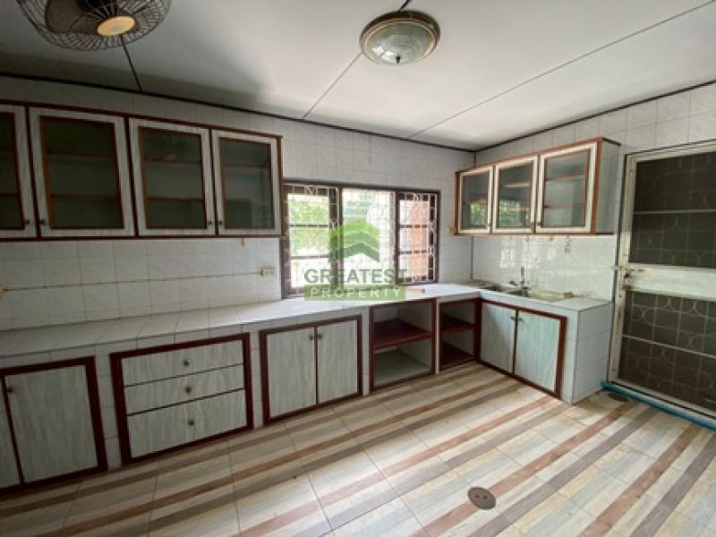รูปที่8 ต้องการขายบ้านพร้อมที่ดิน บ้านสวน เมืองชลบุรี ราคา 12,390,000 บาท