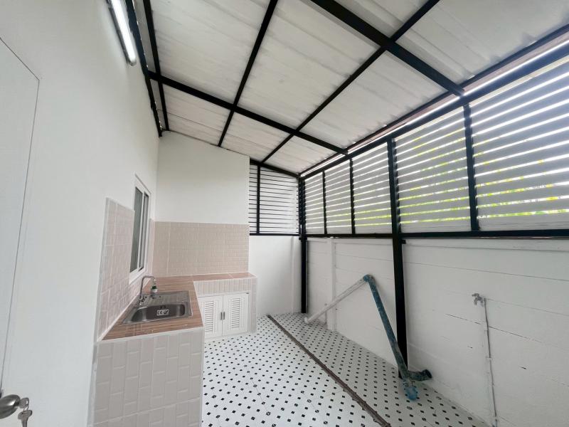 รูปที่5 ต้องการขายบ้านพร้อมที่ดิน ไร่ขิง สามพราน ราคา 1,990,000 บาท