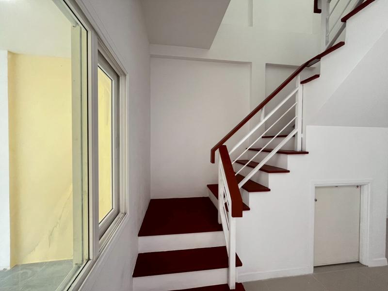 รูปที่6 ต้องการขายบ้านพร้อมที่ดิน ไร่ขิง สามพราน ราคา 1,990,000 บาท