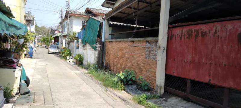 รูปที่2 ต้องการขายบ้านพร้อมที่ดิน พระโขนง เขตคลองเตย ราคา 6,800,000 บาท