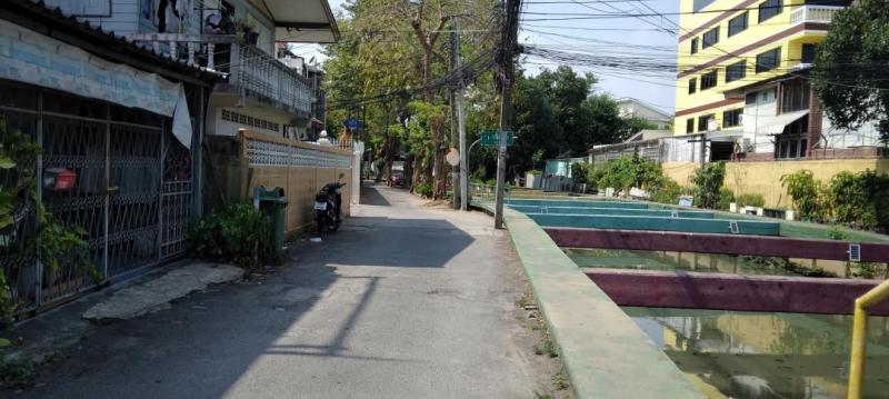 รูปที่7 ต้องการขายบ้านพร้อมที่ดิน พระโขนง เขตคลองเตย ราคา 6,800,000 บาท