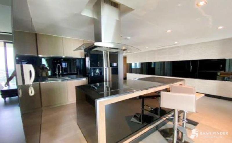 รูปที่2 ต้องการขายคอนโดมิเนียม บางโพงพาง เขตยานนาวา ราคา 22,500,000 บาท