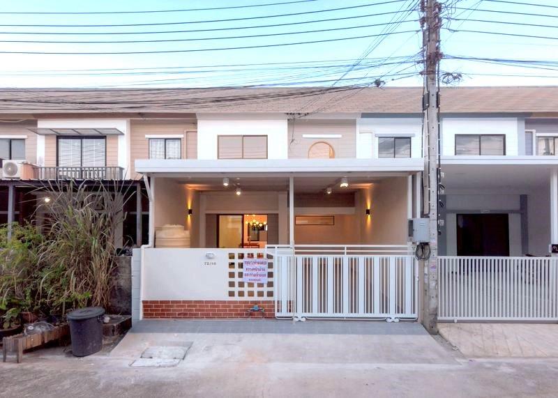 *ฟรีโอน*ขายทาวน์เฮ้าส์รีโนเวทใหม่ หมู่บ้านพฤกษา54 เฟส1 ใกล้เซ็นทรัลเวสเกต บางใหญ่ นนทบุรี.