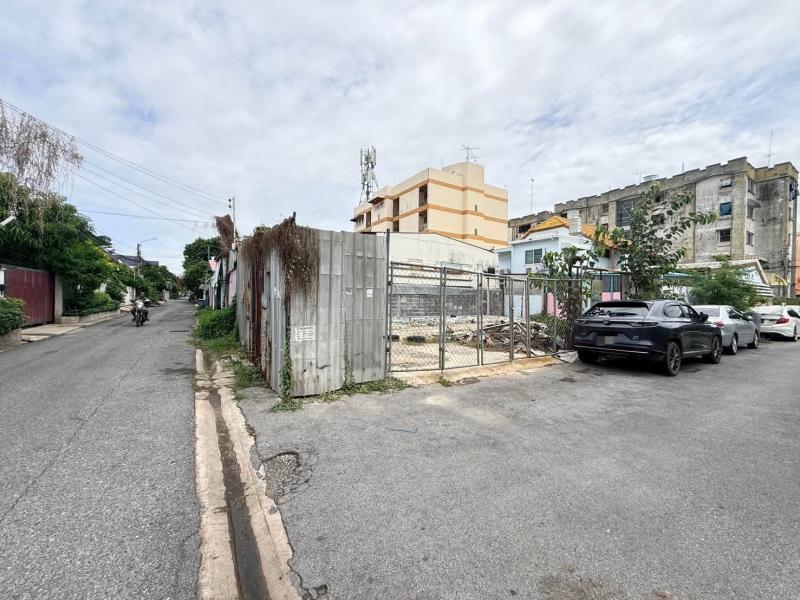 รูปที่3 ต้องการขายที่ดินเปล่า *ลาดพร้าว เขตบางกะปิ ราคา 4,800,000 บาท