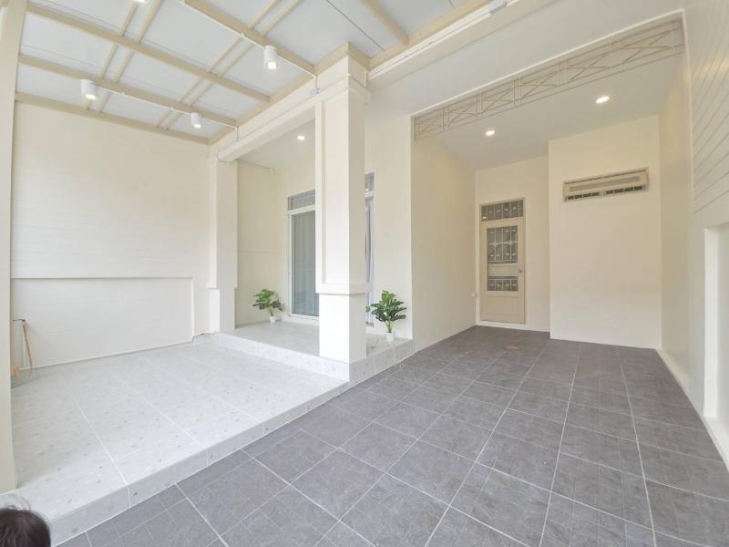 รูปที่2 ต้องการขายบ้านพร้อมที่ดิน มีนบุรี เขตมีนบุรี ราคา 2,790,000 บาท