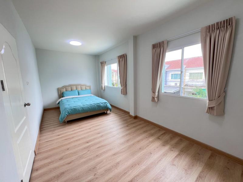 รูปที่5 ต้องการขายบ้านพร้อมที่ดิน คลองสองต้นนุ่น เขตลาดกระบัง ราคา 2,890,000 บาท