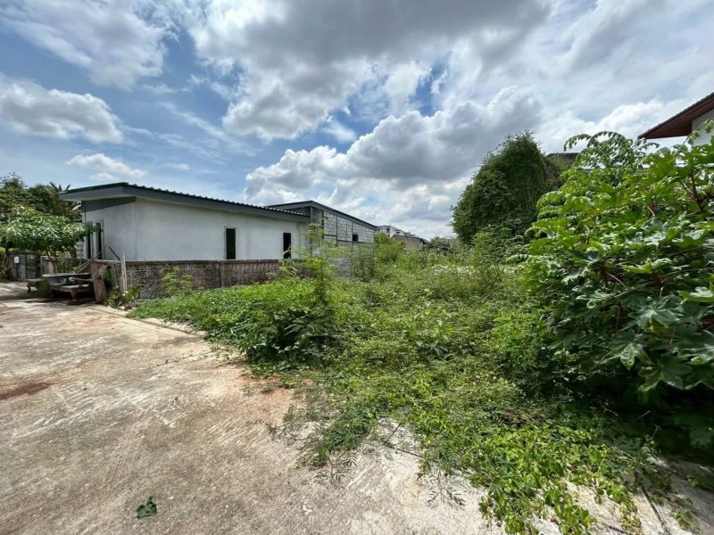 รูปที่3 ต้องการขายที่ดินเปล่า อ้อมน้อย กระทุ่มแบน ราคา 1,750,000 บาท